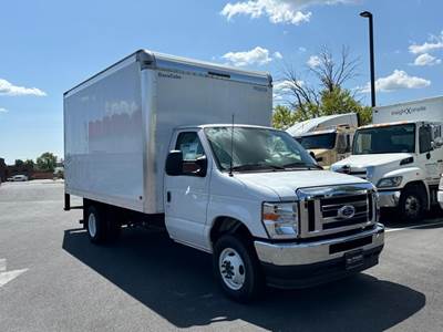 Ford F-350 14 ft Box Truck - Automatic