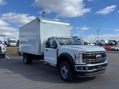 Ford F-550 16 ft Box Truck - Automatic