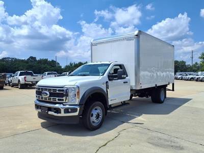 Ford F-550 16 ft Box Truck - Automatic, Roll up Door