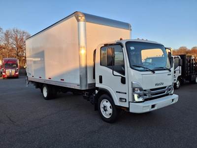 Isuzu NRR 20 ft Box Truck - 350HP, 6 Speed Allison Rds Automatic, Roll up Door, Liftgate