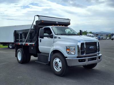 Ford F-750 Single Axle Dump Truck - Automatic, 10' Dump