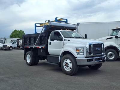 Ford F-750 XL Single Axle Dump Truck - 300HP, Automatic, 10' Dump