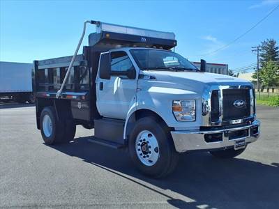 Ford F-750 XL Single Axle Dump Truck - 300HP, Automatic, 10' Dump
