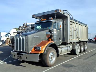 Kenworth T800 Tri Axle Dump Truck - Cummins 565HP, 18 Speed Manual, 17' Dump