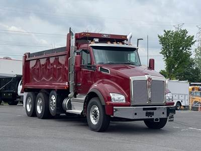 Kenworth T880 Tri Axle Dump Truck - Paccar 510HP, 6 Speed Allison Rds Automatic, 17' Dump