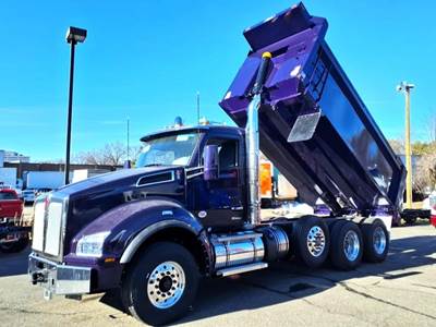 Kenworth T880 Tri Axle Dump Truck - Paccar 510HP, 6 Speed Allison Rds Automatic, 17' Dump