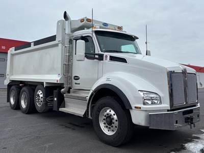 Kenworth T880 Tri Axle Dump Truck - Cummins 525HP, 6 Speed Allison Rds Automatic, 17' Dump