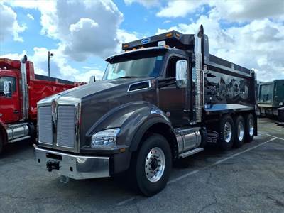 Kenworth T880 Tri Axle Dump Truck - Paccar 510HP, 6 Speed Allison Rds Automatic, 17' Dump