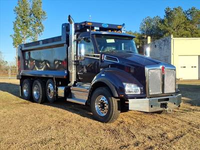 Kenworth T880 Tri Axle Dump Truck - Cummins 525HP, 6 Speed Allison Rds Automatic, 17' Dump