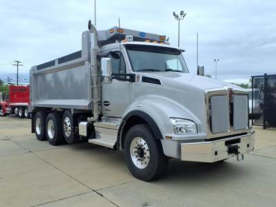 Kenworth T880 Tri Axle Dump Truck - Paccar 510HP, 6 Speed Allison Rds Automatic, 17' Dump