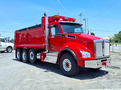 Kenworth T880 Tri Axle Dump Truck - Cummins 565HP, 6 Speed Allison Rds Automatic, 18' Dump