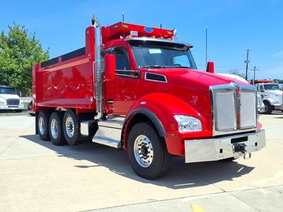 Kenworth T880 Tri Axle Dump Truck - Cummins 525HP, 6 Speed Allison Rds Automatic, 17' Dump