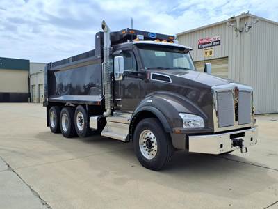 Kenworth T880 Tri Axle Dump Truck - Cummins 500HP, 6 Speed Allison Rds Automatic, 17' Dump