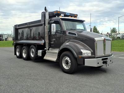 Kenworth T880 Tri Axle Dump Truck - Cummins 500HP, 6 Speed Allison Rds Automatic, 17' Dump