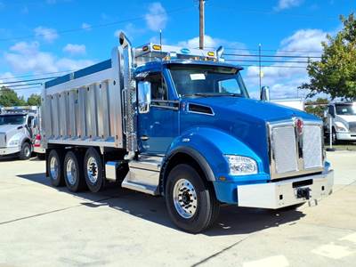 Kenworth T880 Tri Axle Dump Truck - Cummins 525HP, 6 Speed Allison Rds Automatic, 17' Dump
