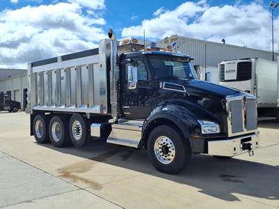 Kenworth T880 Tri Axle Dump Truck - Cummins 525HP, 6 Speed Allison Rds Automatic, 17' Dump