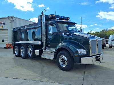 Kenworth T880 Tri Axle Dump Truck - Cummins 525HP, 6 Speed Allison Rds Automatic, 17' Dump