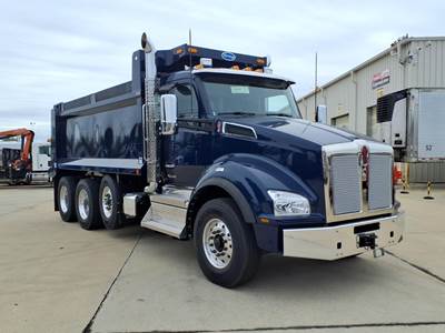 Kenworth T880 Tri Axle Dump Truck - Cummins 525HP, 6 Speed Allison Rds Automatic, 17' Dump