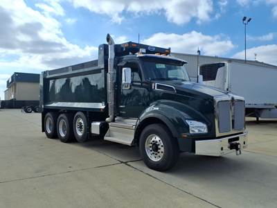 Kenworth T880 Tri Axle Dump Truck - Cummins 525HP, 6 Speed Allison Rds Automatic, 17' Dump