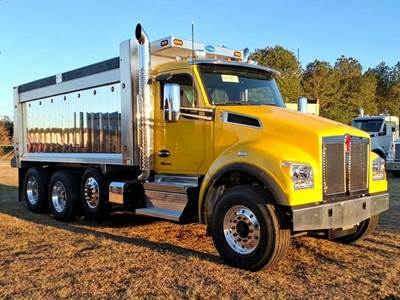 Kenworth T880S Tri Axle Dump Truck - Paccar 510HP, 6 Speed Allison Rds Automatic, 17' Dump