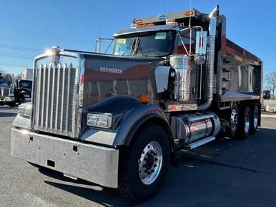 Kenworth W900 Tri Axle Dump Truck - Cummins 565HP, 6 Speed Allison Rds Automatic, 17' Dump