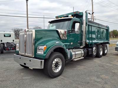 Kenworth W990 Tri Axle Dump Truck - Paccar 510HP, 6 Speed Allison Rds Automatic, 17' Dump
