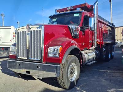 Kenworth W990 Tri Axle Dump Truck - Paccar 510HP, 6 Speed Allison Rds Automatic, 17' Dump