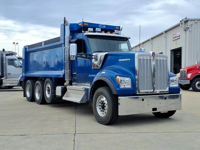 Kenworth W990 Tri Axle Dump Truck - Cummins 565HP, 6 Speed Allison Rds Automatic, 17' Dump