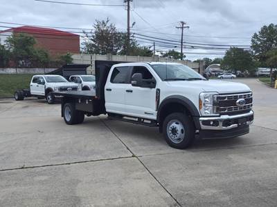 Ford F-550 12 ft Flatbed Truck - Automatic