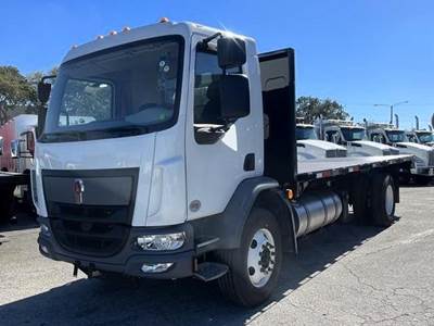 Kenworth K370 Flatbed Truck - 260HP, 6 Speed Allison Rds Automatic