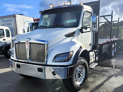 Kenworth T480 Tandem Axle 26 ft Flatbed Truck - 360HP, 6 Speed Allison Rds Automatic