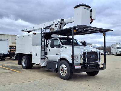 Ford F-750 Single Axle Forestry Bucket Truck - 300HP, Automatic