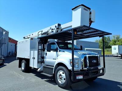 Ford F-750 Single Axle Forestry Bucket Truck - 300HP, Automatic