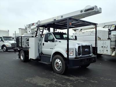 Ford F-750 Single Axle Forestry Bucket Truck - 330HP, 10 Speed Automatic