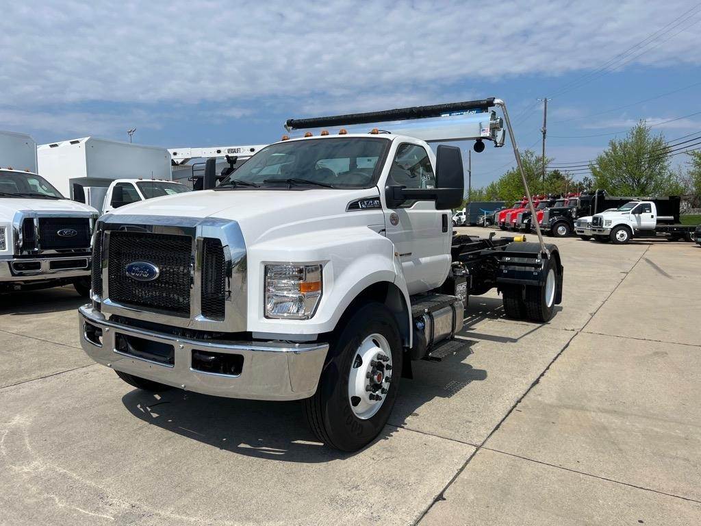 2023 Ford F750 Hooklift Truck 300HP For Sale, 111 Miles Upper
