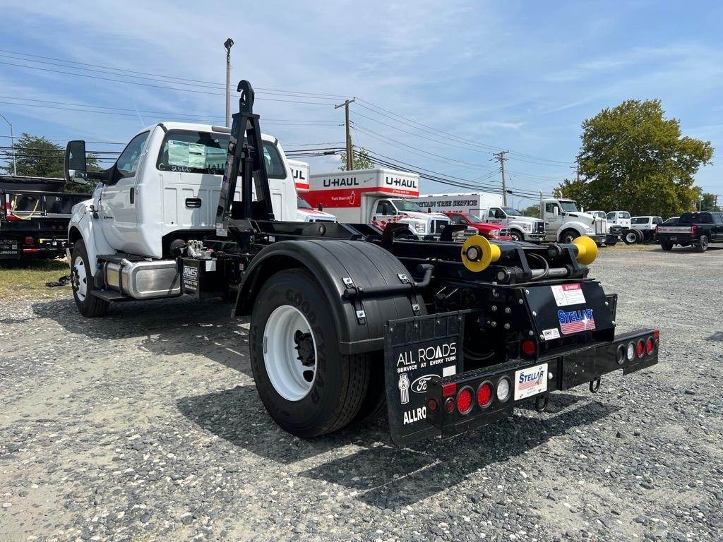 2024 Ford F750 Single Axle Hooklift Truck 300HP, Automatic For Sale