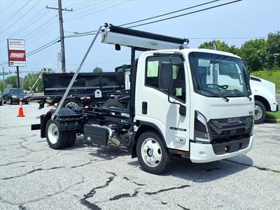Isuzu NRR Single Axle Hooklift Truck - Automatic