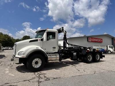 Kenworth T880 Tandem Axle Hooklift Truck - Paccar, 455HP, 6 Speed Allison Rds Automatic