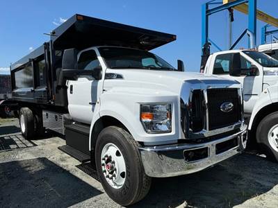 Ford F-750 16 ft Landscape Truck - 300HP, Automatic