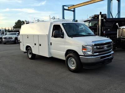 Ford E-350 Mechanic / Service Truck - Automatic