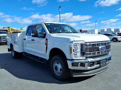 Ford F-350 Mechanic / Service Truck - Automatic