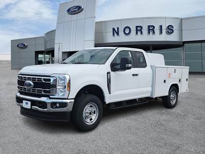 Ford F-350 Mechanic / Service Truck - 10 Speed Automatic