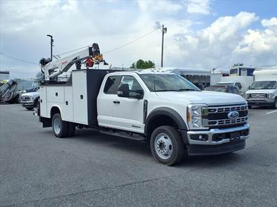 Ford F-550 XL Mechanic / Service Truck - Automatic
