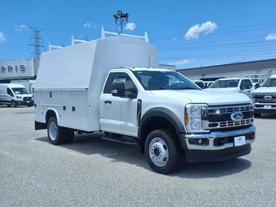 Ford F-550 XL Mechanic / Service Truck - Automatic