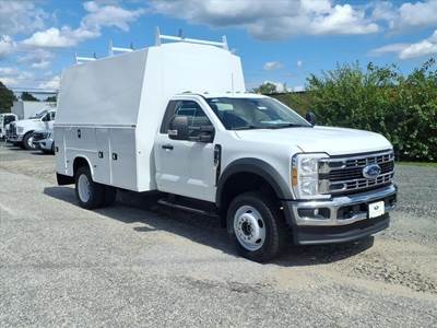 Ford F-550 XL Mechanic / Service Truck - Automatic