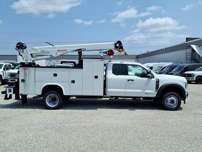 Ford F-550 XLT Mechanic / Service Truck - Automatic