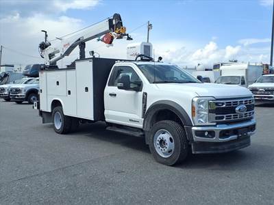 Ford F-600 Mechanic / Service Truck - Automatic