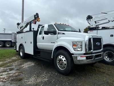 Ford F-750 Mechanic / Service Truck - 300HP