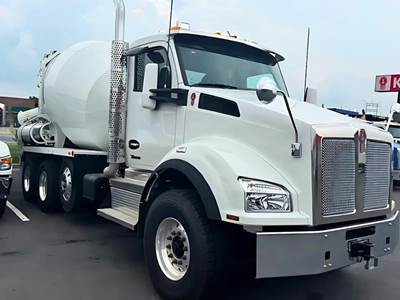 Kenworth T880 Tri Axle Mixer / Ready Mix / Concrete Truck - Paccar, 430HP, 6 Speed Allison Rds Automatic