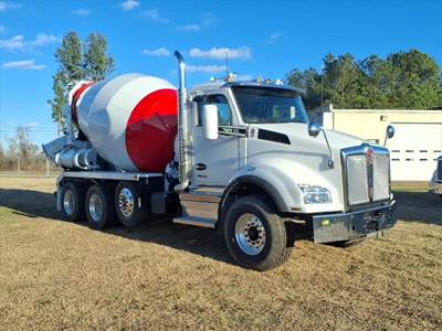 Kenworth T880 Tri Axle Mixer / Ready Mix / Concrete Truck - Paccar, 430HP, 6 Speed Allison Rds Automatic